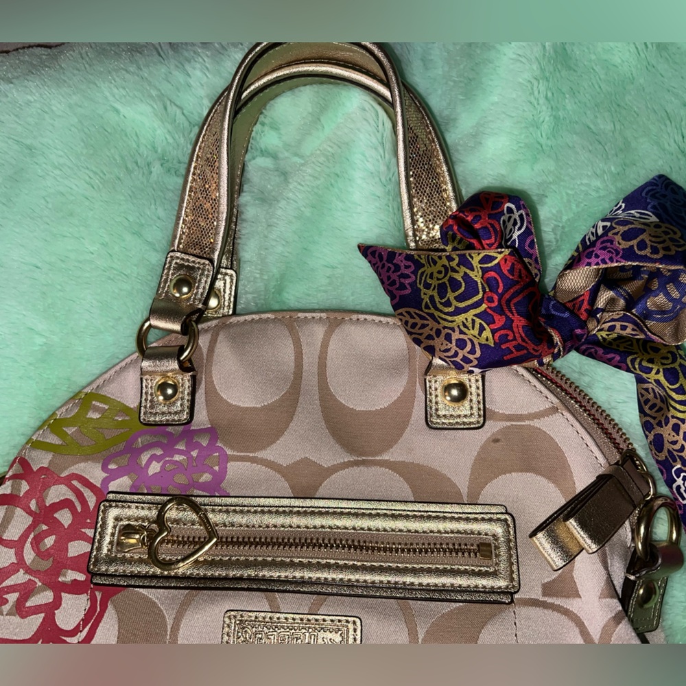 Coach Poppy Crossbody Beige and Multicolor Floral Handbag - Picture 4 of 13